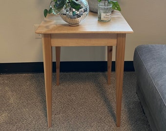 Shaker Style End Table