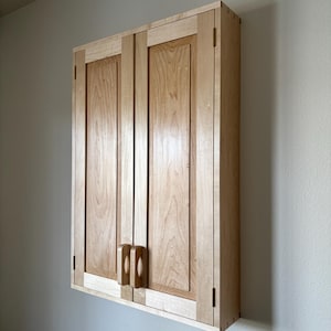 Medicine Cabinet / Solid Maple / Double Door / Handcut Dovetails / Custom Size Available / Hanging Cabinet