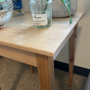 Shaker Style End Table zdjęcie 2