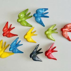 The colors of SUMMER are coming! Set of 10 swallows to cheer us up! Swallows from Portugal. Living art to decorate the wall.