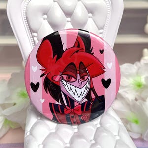 Alastor pin button badge Valentine 1 - XXL kawaii cute pastel button badge decor style ita bag