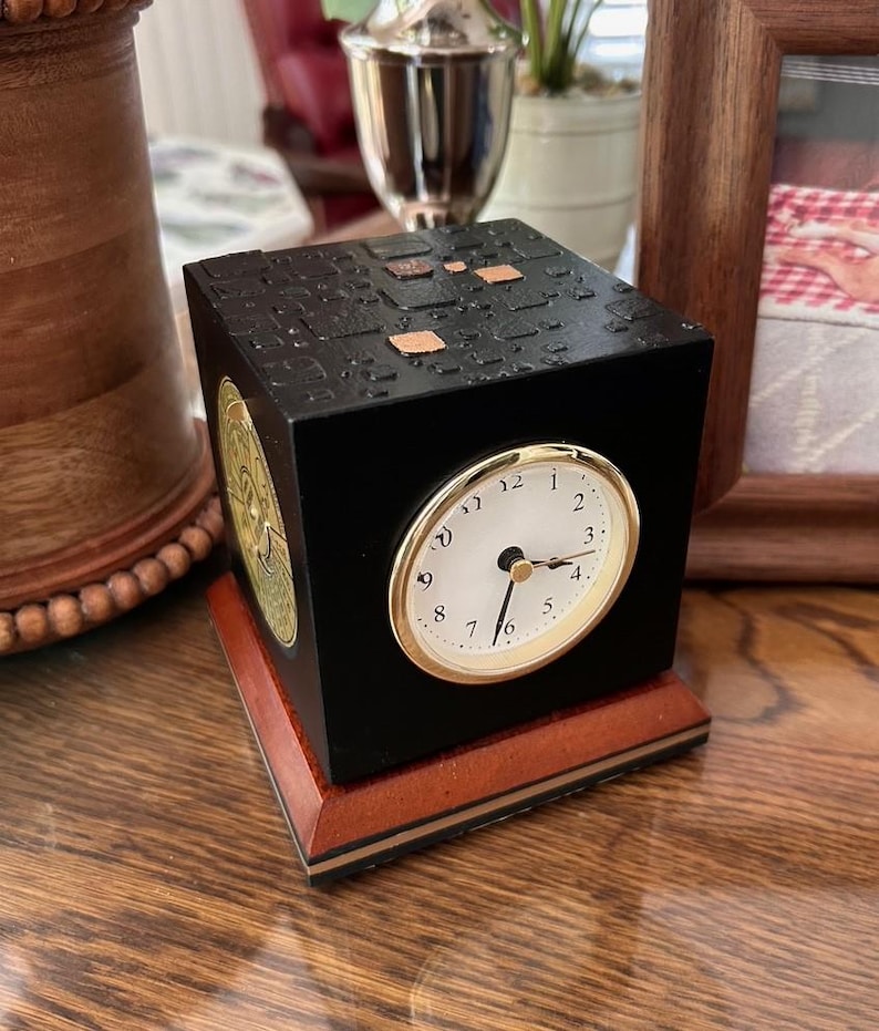 Four‑Function Rotating Desk Clock image 3