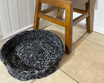 Crocheted Pet Bed | Cozy Acrylic Cat or Small Dog Bed