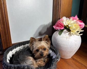 Crochet Cat Bed, Cozy Kitten and Toy-Breed Dog Bed, Handmade Washable Pet Basket