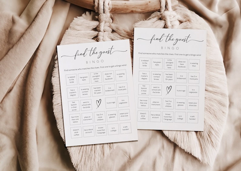 Bridal Shower Bingo game shows two 5x7" bingo cards laying flat.
