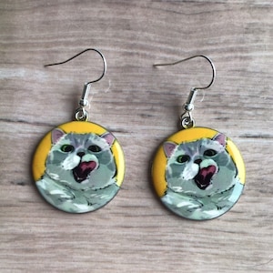 Grey Cat Face Enamel Dangle Earrings: Silver Plated Novelty Jewelry