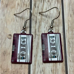 Oorbellen blanco cassette, hangend zilveren haakje, meisjessieraden, nieuwe sieraden, cadeau voor muziekliefhebbers, mix tape-oorbellen, jaren 80-stijl