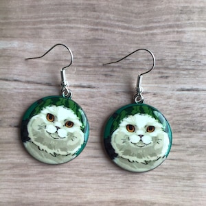 White Cat Face Dangle Earrings: Green Enamel, Silver Plated - Gift For Cat Lovers