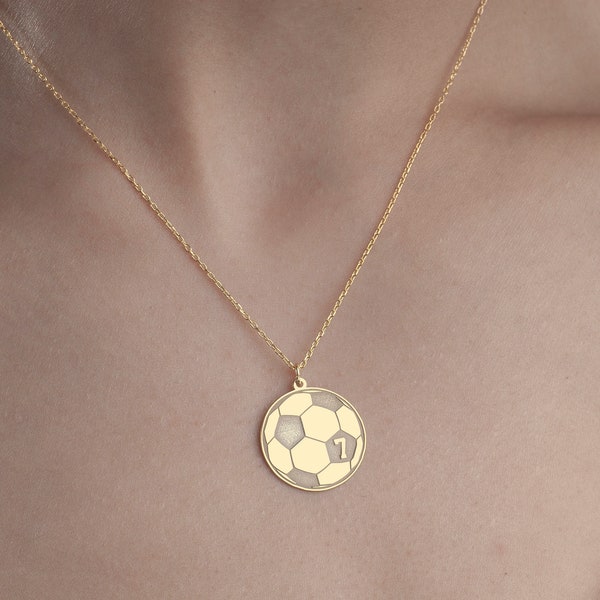 14K Solid Gold Fußball Halskette, 14K Gold Fußball Anhänger, Fußball-Team Geschenk, Trikot Nummer Geschenk, Sport Schmuck, Gold Fußball Charme