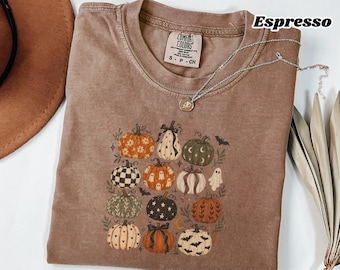 Patterned Pumpkins T-shirt | Autumn Halloween Pumpkin Patch Tee | Fall Harvest Graphic Shirt | Cute Pumpkin Print Top | Unisex Autumn Tee