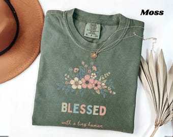 Floral Pregnancy Announcement Blessed T-Shirt | Pastel Flowers Script Text | Mom to Be Reveal Shirt | Maternity Gift Tee | Blessed Mama Top