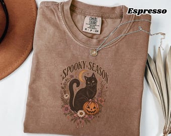 Spooky Season Black Cat and Pumpkin T-shirt | Halloween Graphic Tee | Witchy Fall Aesthetic | Gothic Autumn Shirt | Unisex Costume Tee