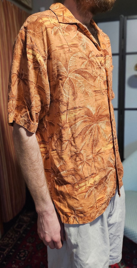 Vintage1990's Men's Tommy Bahama Hawaiian Shirt Si