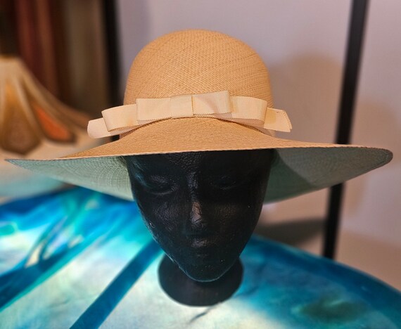 Vintage 1970's Woman's Woven Straw Hat Sun Hat Ka… - image 1