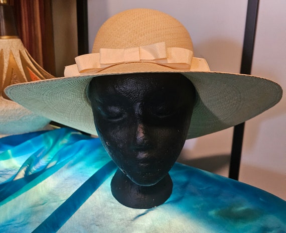 Vintage 1970's Woman's Woven Straw Hat Sun Hat Ka… - image 2