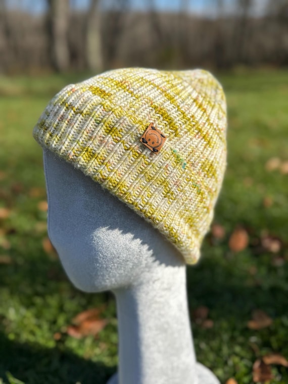 Hand Knit Merino Wool Beanie | Cream, Green & Gold Speckled  display picture 3