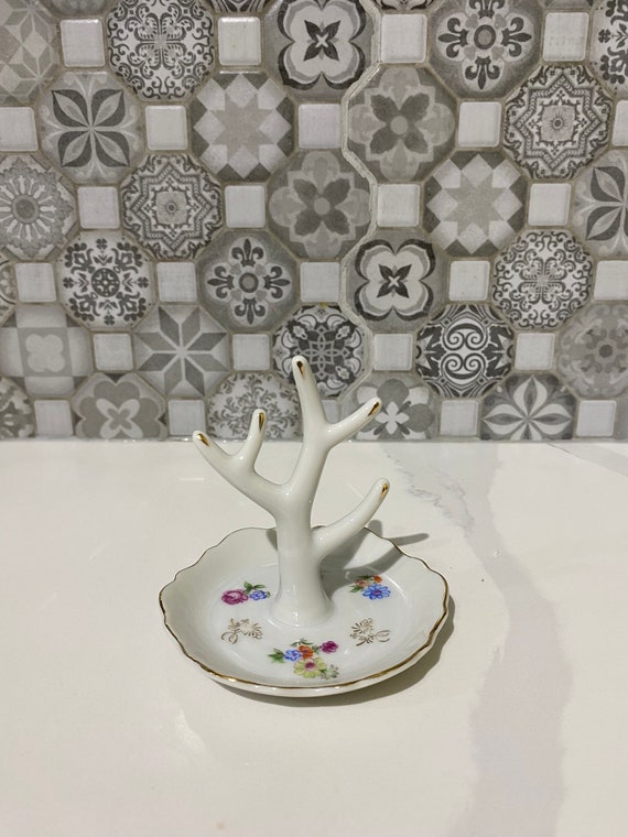 vintage porcelain tree ring holder - image 1