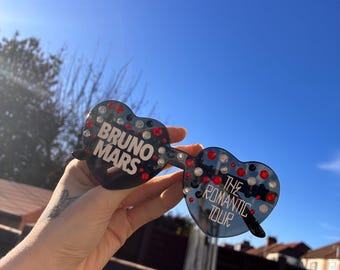 Bruno mars concert glasses