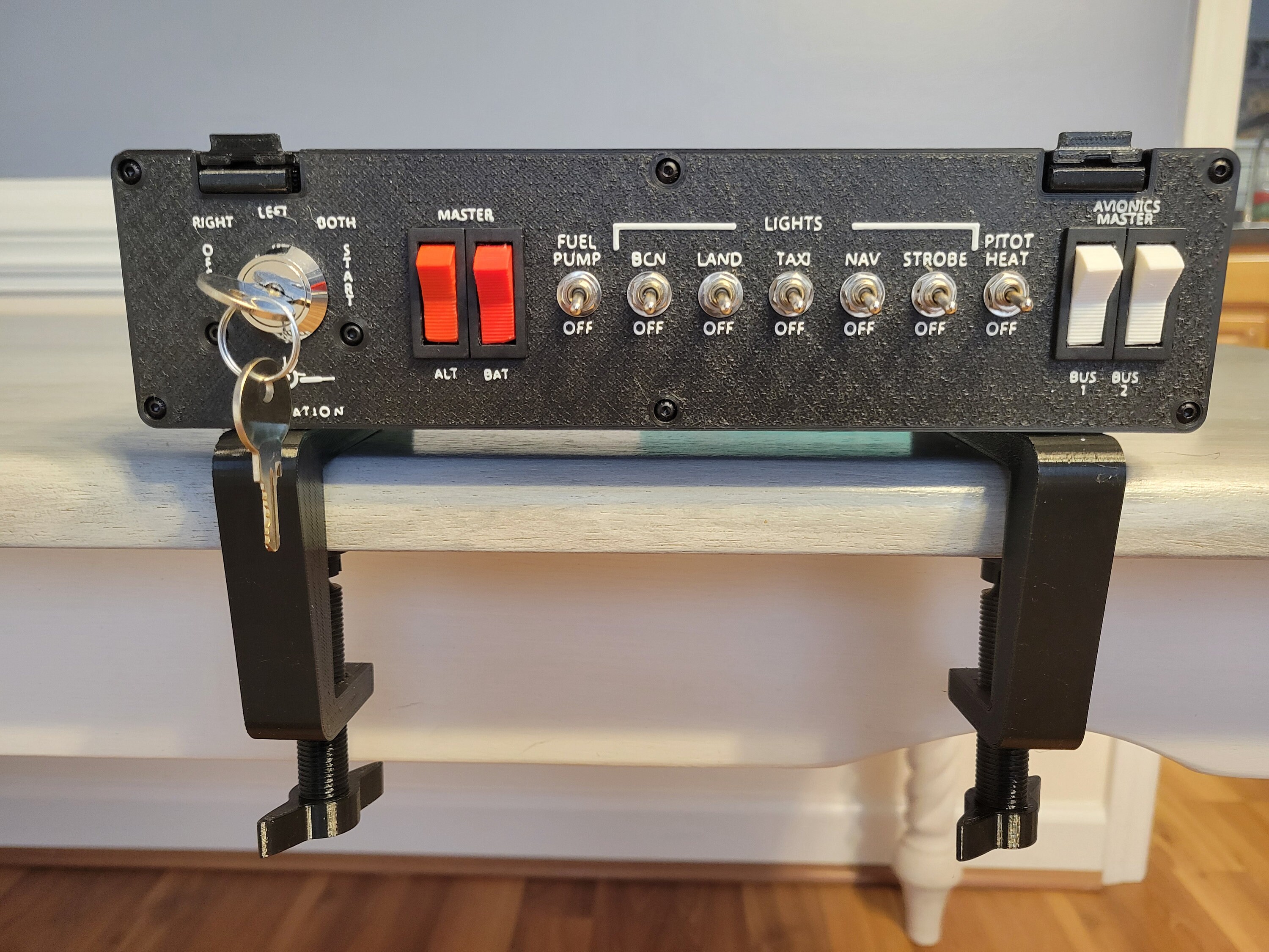 1/2 Cessna 172 フライトコントロールセット Velocityone Cessna Style Switch Panel - Etsy