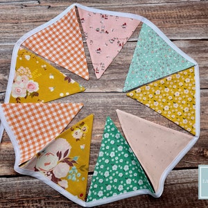 Handgefertigte doppelseitige Wimpelkette aus Baumwollstoff für Kinderzimmer, Party oder Dekor | 65in (165,1 cm) lang