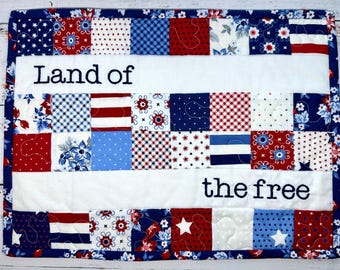 Americana Quilted Throw Pillow Cover – Embroidered Patriotic Decor, 16x12 Inch