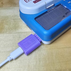 G-Tube Station™ USB-Cアダプター | 給餌ポンプ充電アクセサリー | Infinity MOOG対応