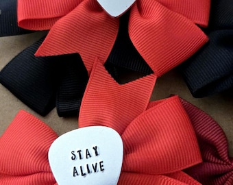 Conjunto de lazos para el cabello estampados a mano de Twenty One Pilots: Few Proud Emotional/Stay Alive