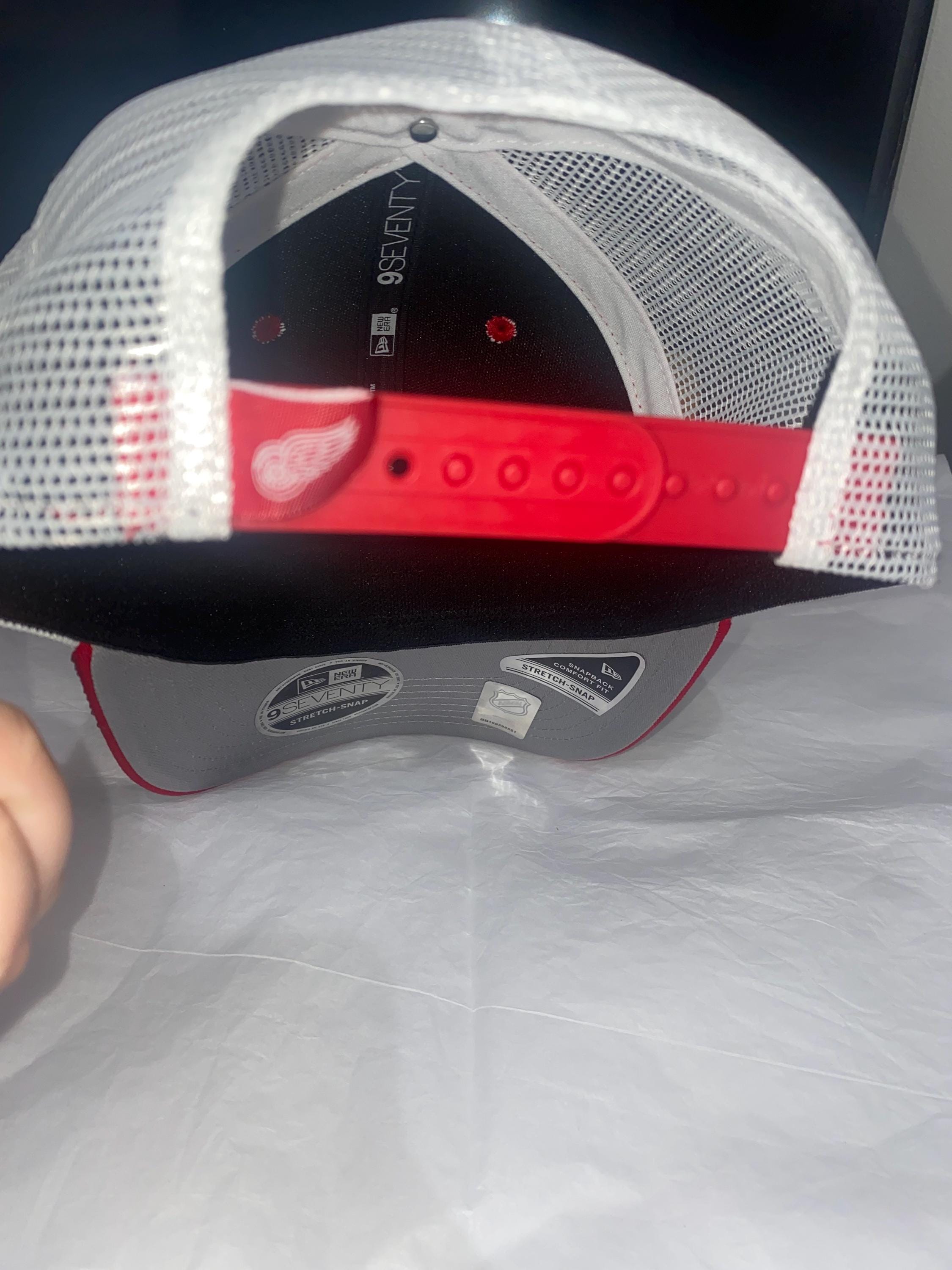 Detroit Red Wings Rhinestone Hat - Etsy display picture 3