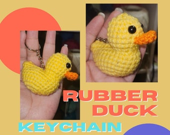 かぎ針編みの赤ちゃんアヒルのキーホルダー | 黄色のゴム製アヒル