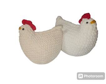 Cute crochet chicken