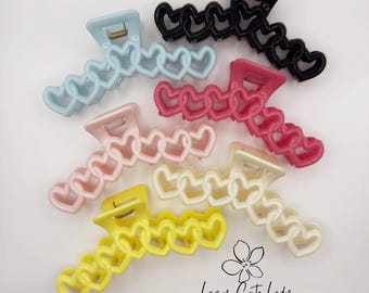 Sweetheart Chain Hair Claw – Hollow Heart Design