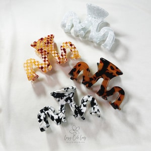 Wave Chic Hair Claw - Fashionable Design for Versatile Styling-Hair Accessory-for girl for women- gift- Cute Hair Claw- acetate hair Claw