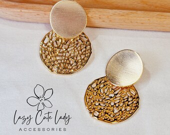 Vintage Circles: Retro Metal Disc Drop Earrings- Gift - for girl for women