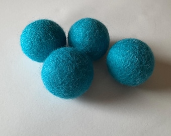 Wool Cat Balls – 4-Pack, Handmade Cat Ball Toy with Catnip
