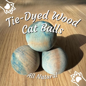 Spirulina-Dyed Wooden Cat Balls: Eco-Friendly Cat Toys (Pack of 3)