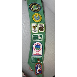 Vintage Girl Scouts Junior Sash Green with 1980s Patches Pins Troop 333 GSA zdjęcie 5