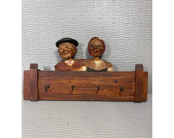 Vintage Hand Carved Wood Wall Key Rack Folk Art Elderly Couple 4 Hooks 8 Inch