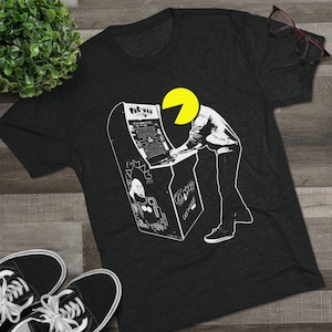 Pac-Man | Unisex Tri-Blend Crew Tee