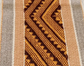 Table runner, weaving loom, sheep wool, Argentine crafts, natural colors, boho, bedroom runner, boho wedding, blanket, mapuche loom