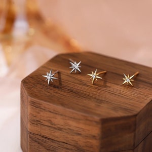 Celestial Elegance: Gold Starburst Stud Earring for Cartilage, Helix, Tragus, Conch - Tiny Star Flat Back Earring - Unique Celestial