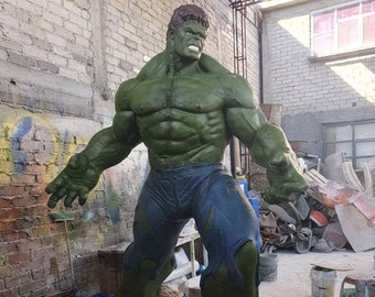 Scultura di Hulk in fibra di vetro