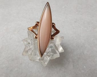 Vintage 14K Gold Pink Coral Ring Size 6 - Wedding Gift Bride Spring Nature Art Deco Nouveau Yellow Gold - Stone Approx 1&quot; Tall -EE22
