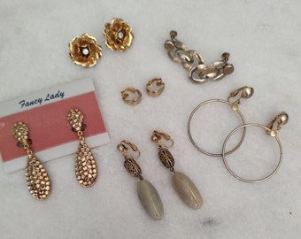 Vintage Gold Tone Clip On Earrings Lot - EE2