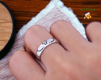 Anime inspirierter Ring - Anime Metall Größenverstellbar Unisex Ringe - Schmuck Requisite - Geschenk für Anime Liebhaber - Anime Gravur Ring