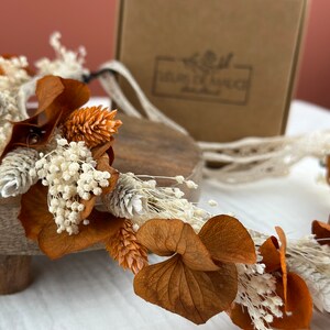 Couronne Léonie, de fleurs séchées dans les teintes Terracotta, accessoires pour coiffure de mariée, mariage bohème. image 3