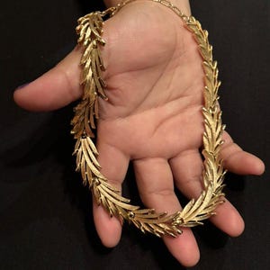 Trifari Vintage Gold Leaves 3 Piece Set Necklace, Bracelet and Earrings
