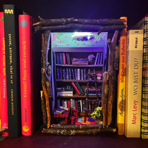 Booknook, Bücherecke, Miniature, Regaleinsatz,Diorama, Bücherregal dekor