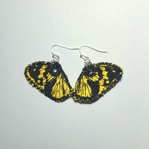 Small Yellow & Black Butterfly
