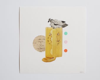 Collage original abstracto de técnica mixta con papel recortado, teléfono de disco de mediados de siglo y plantas, «La naturaleza llama», amarillo canario, 8 x 8