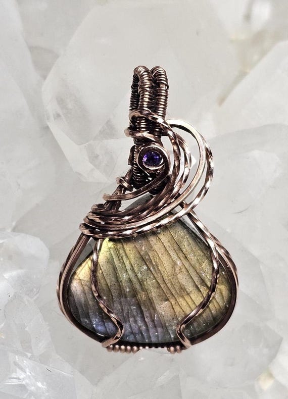 Hand Woven Copper Labradorite Pendant with Amethyst accent